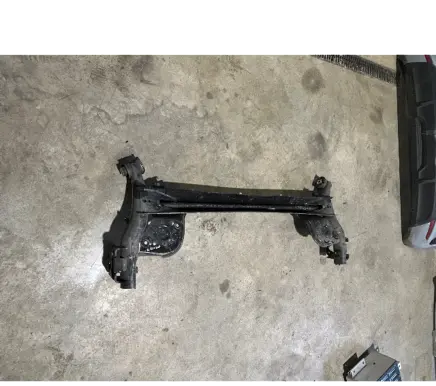 Renault Clio V Rear axle beam 0255RABS