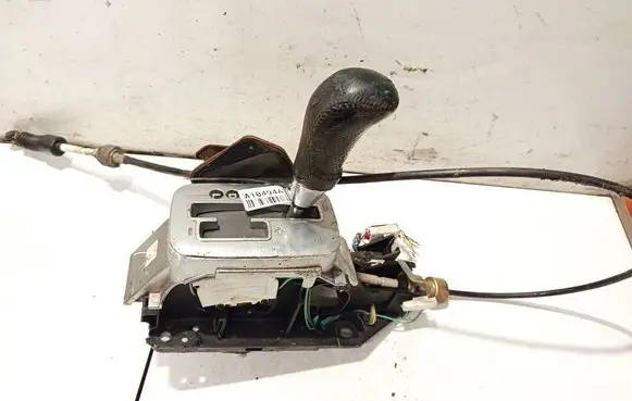 Nissan Primera Gear shifter/selector 