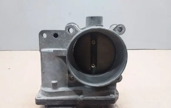 Volvo V50 Throttle valve 10F150540 8677694