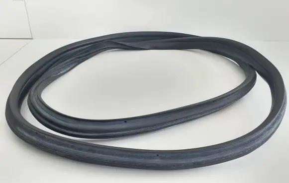 Ford Transit Courier Rubber seal front coupe door 