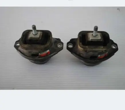 Land Rover Discovery 3 - LR3 Engine mount vacuum valve 