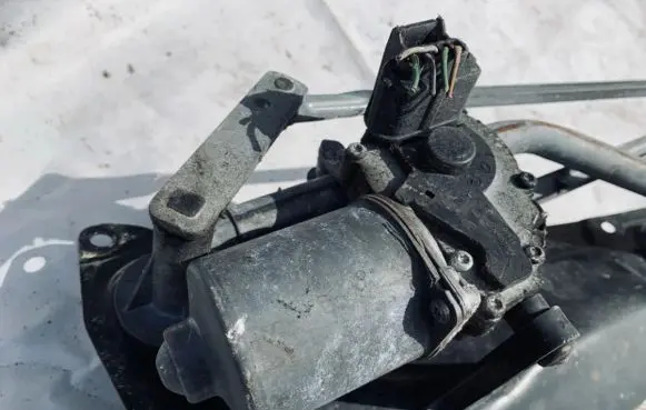 Ford Fiesta Wiper motor