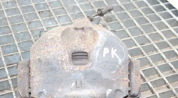 Ford Kuga II Front brake caliper
