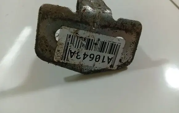Opel Combo C Rear door lock loop/hook striker 