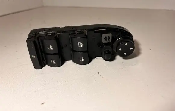 BMW 5 E60 E61 Electric window control switch 9122110
