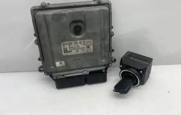Mercedes-Benz R W251 Engine control unit/module A6421506891 0281013386 1645450708