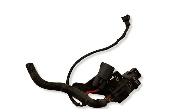 Volvo S60 Glow plug pre-heat relay 30433401 30682834