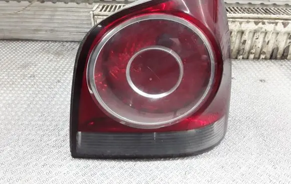 Volkswagen Polo IV 9N3 Rear/tail lights 965348
