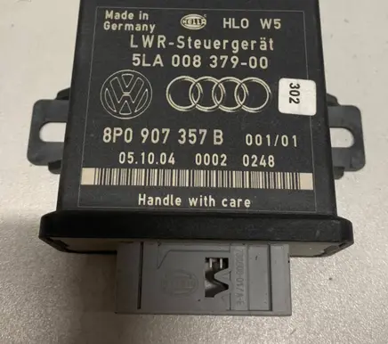 Audi A3 S3 8L Light module LCM 8P0907357B 5LA00837900 00020248