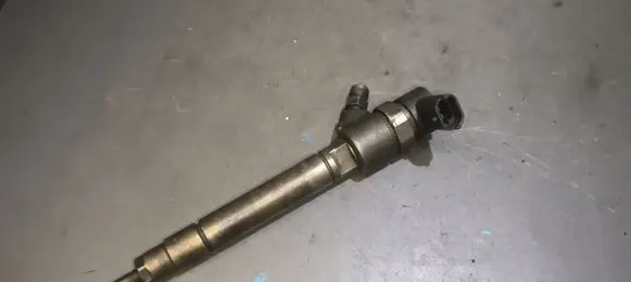 Volvo XC70 Fuel injector 30750283 0445110251 0445110