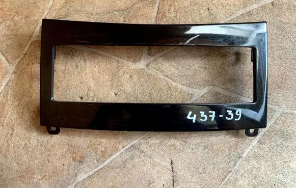 Mercedes-Benz E W212 Panel trim A2126807507