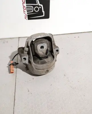 Audi A6 S6 C7 4G Engine mount bracket 8R0199381