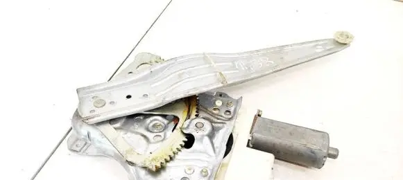 Toyota Avensis T250 Sliding door window regulator with motor