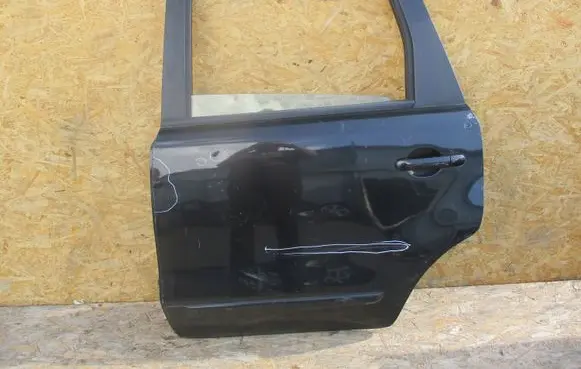 Nissan Note (E11) Rear door nissannoteoe