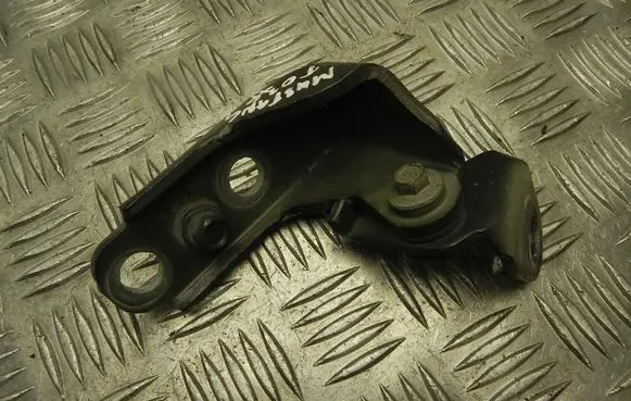 Ford Mustang V Front door upper hinge P001A T6830