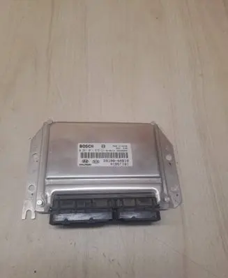 KIA Sorento Engine control unit/module 0281011579 A1B5TI01 391004A810