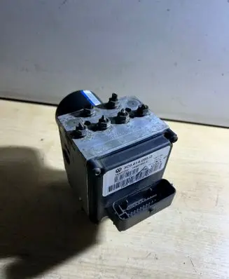 Volkswagen PASSAT B6 ABS Pump 3C0614095Q 16027202