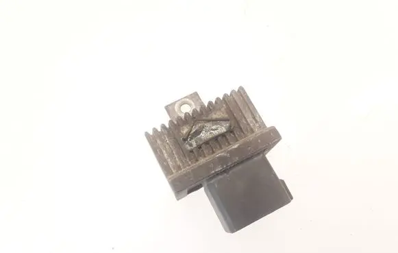 Renault Megane II Glow plug pre-heat relay 7700115078