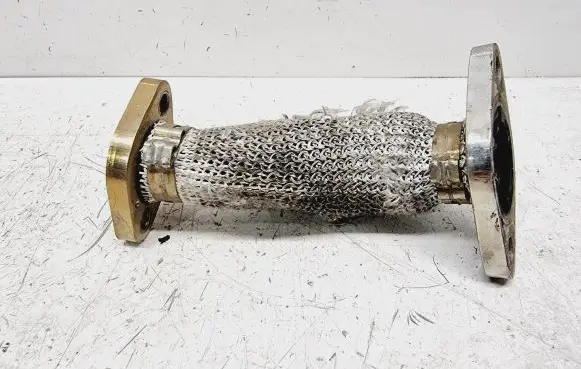 Audi A6 S6 C6 4F EGR valve line/pipe/hose 059131525AB