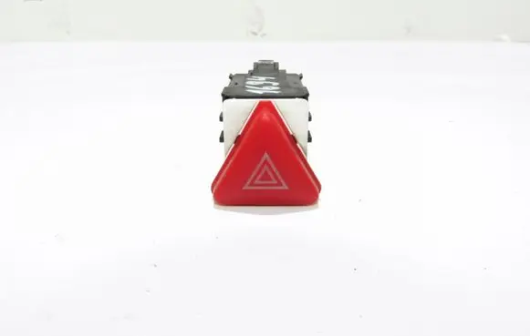 Skoda Fabia Mk1 (6Y) Hazard light switch 6Y0953235