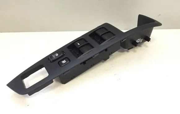 Mitsubishi Outlander Electric window control switch 8608A147