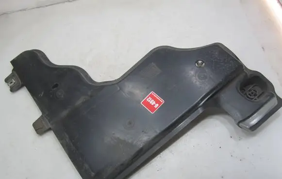 Volkswagen T-Cross Rear underbody cover/under tray 2Q0825102A