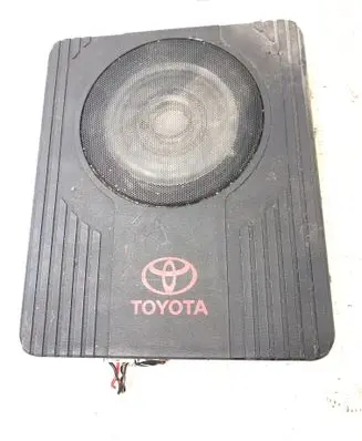 Toyota Corolla Verso AR10 Subwoofer speaker EAB1689D 0869100834 021747