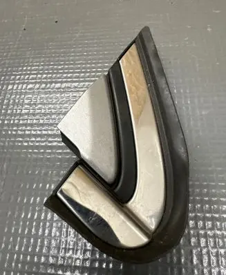 Honda CR-V Other front door trim element 212831264