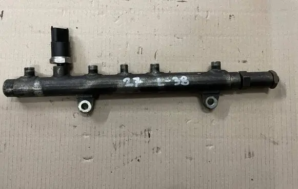 Renault Scenic I Fuel main line pipe 7700114017 0445214024 0281002405