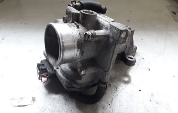 Mazda 6 Engine shut-off valve R2AA136B0
