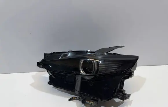 Mazda CX-30 Headlight/headlamp 