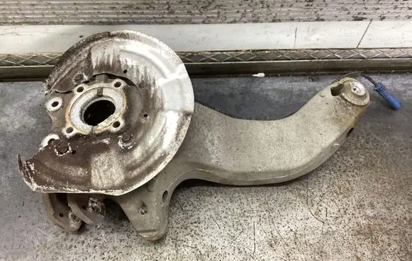 Mini Cooper Countryman R60 Rear wheel hub spindle/knuckle 31469 42100 9805658