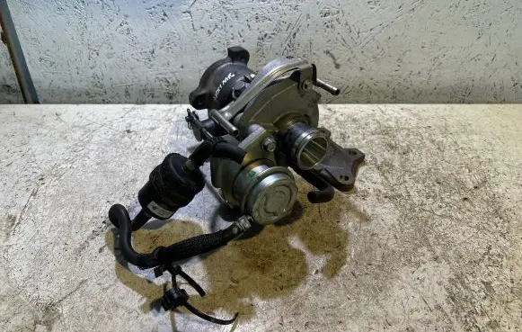 Dacia Sandero Turbo 144103742R 13100801211 8201234380
