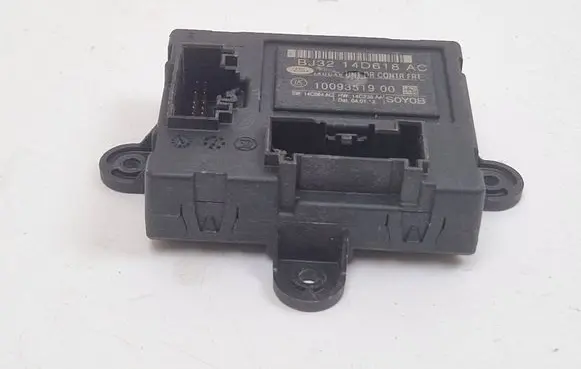 Jaguar XF X250 Door control unit/module BJ3214D618AC 1009351900