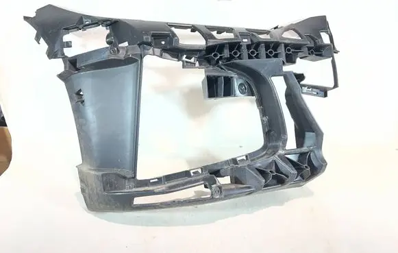 BMW 4 G22 G23 G24 G26 Front bumper mounting bracket 8078612