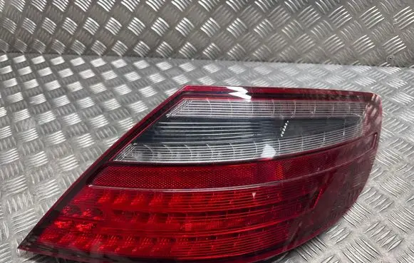 Mercedes-Benz SLK R172 Rear/tail lights A1729064000