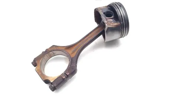 Volkswagen Golf V Piston with connecting rod 