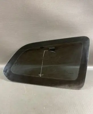 Dacia Duster II Rear side window 833064642R