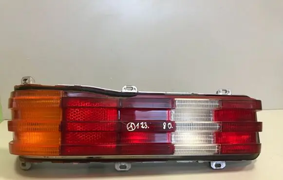 Mercedes-Benz W123 Rear/tail lights 22064L