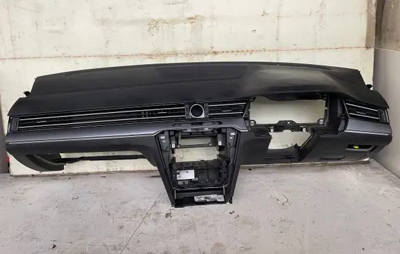 Volkswagen PASSAT B8 Dashboard 3G2857003AJ