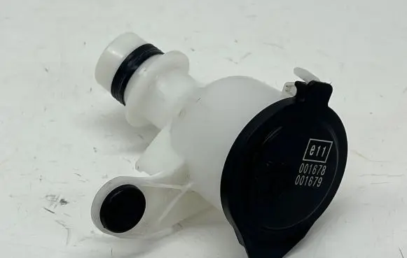 Toyota RAV 4 (XA40) Window washer liquid tank fill tube 001678 001679