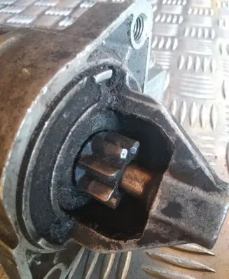 Mazda 121 Starter motor M3T38881 8926
