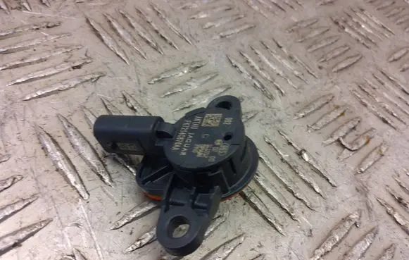 Land Rover Discovery 5 Airbag deployment crash/impact sensor FK7214C676AA