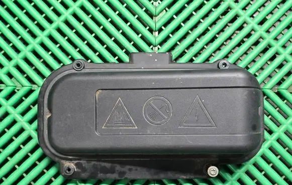 BMW 5 F10 F11 Fuse box cover 7555189 58650910