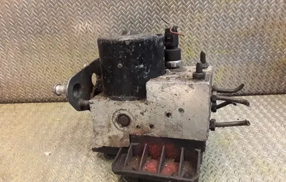 Mercedes-Benz E W210 ABS Pump 0044314812 0130108096