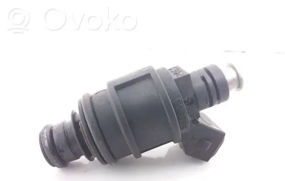 Opel Zafira A Fuel injector 90536149