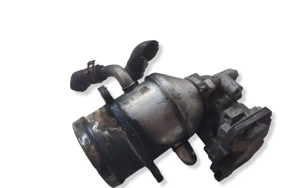 Nissan X-Trail T32 EGR valve cooler 147358604R
