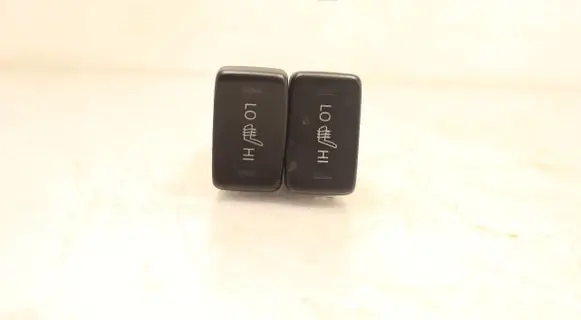 Suzuki Vitara (LY) Seat heating switch 