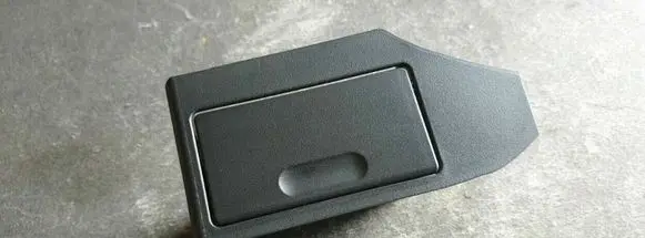 BMW 5 E39 Rear door ashtray 8200233