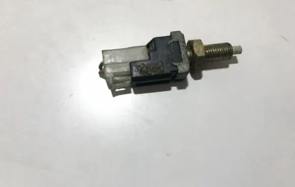 Brake pedal sensor switch